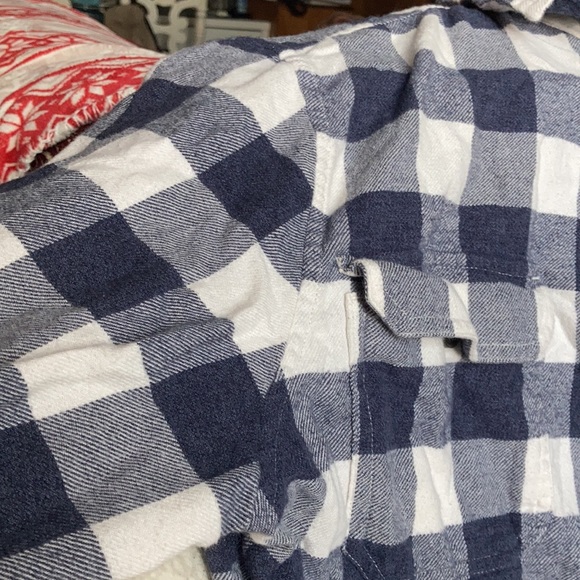 Casual blue and white button up - Picture 2 of 4